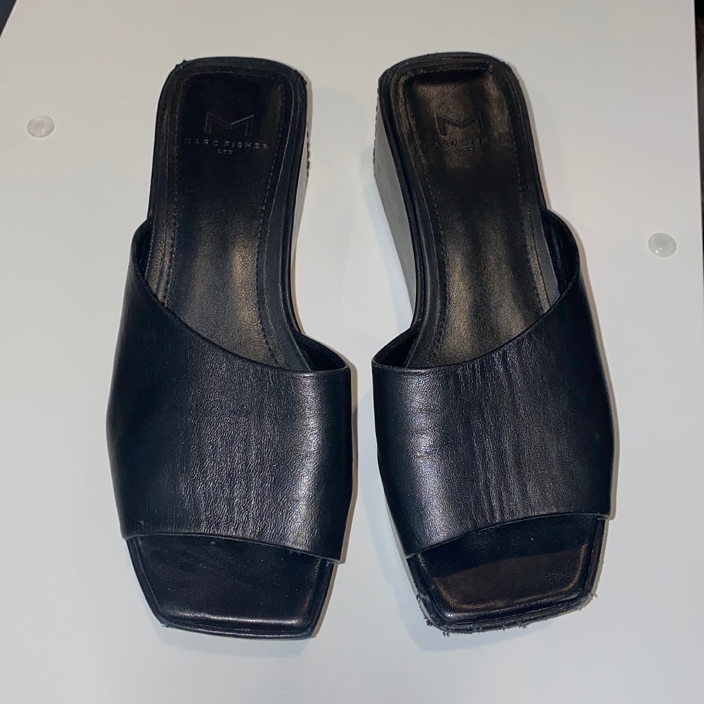 Platform black sandals